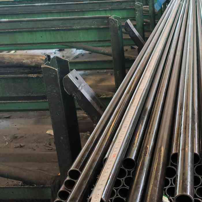 ASME SA213 T12 ASTM A213 T12 Alloy Steel Heat Exchanger Tube High Thermal Conductivity for Petrochemical Heat Exchangers - Image 4