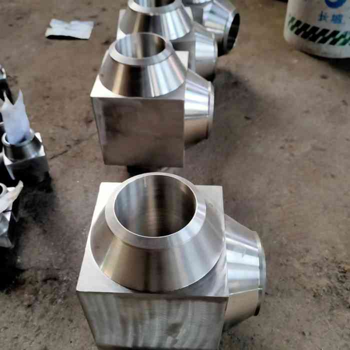 Chromium Molybdenum Steel Hex Head Plug Industrial Pipe Fitting for Heavy-Duty Industrial Piping