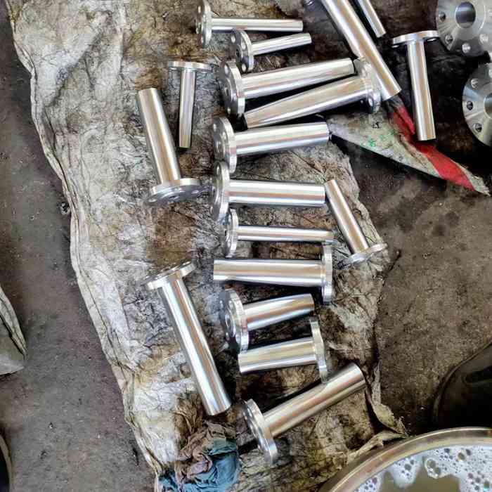Nickel Alloy Square Head Plug Industrial Pipe Accessory for Refinery High-Corrosion Pipes